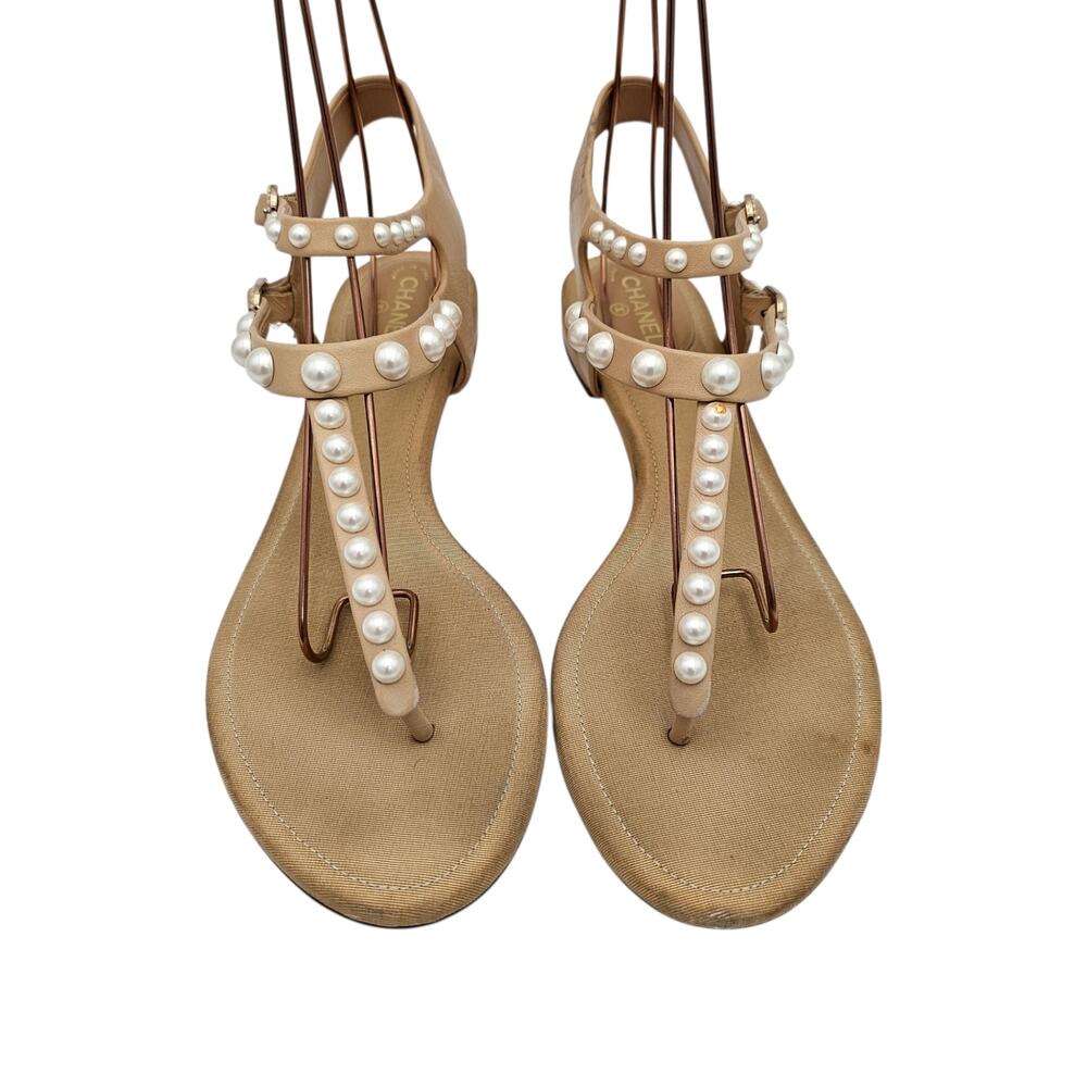 Chanel CC Pearl Flat T Strap Thong Sandal Beige Tan Leather Size 39.5 C US 8.5 9 - Picture 2 of 13